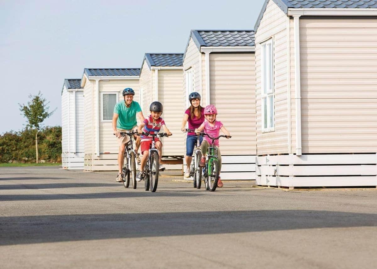 Llandwrog White Tower Holiday Park מראה חיצוני תמונה